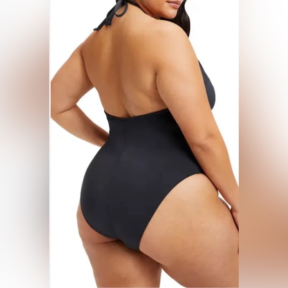 J.CREW ONE PIECE BLACK SWIMSUIT HALTER NECK WOMEN TUMMY CONTROL PLUS SIZE 3X - Picture 2 of 9